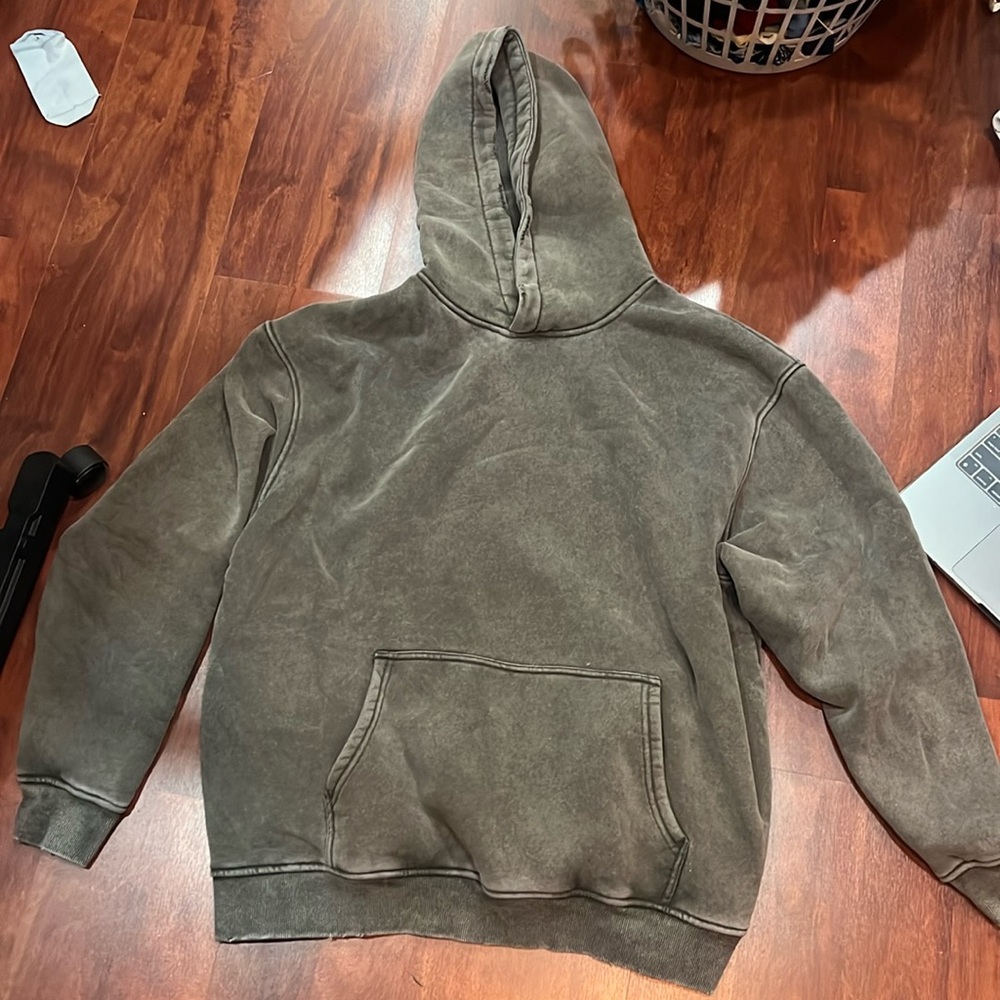 size large grey amazon heavy weight hoodie